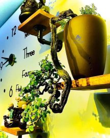 Thân em liễu yếu đào tơ