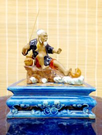 Còn 1 cụ xả luôn vài xị. Mời ae
