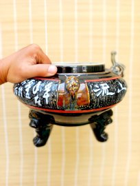 Ang 3 chân cũ kt 30x22, triện mộc đủ