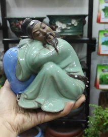 Mê mẩn với ông luôn.