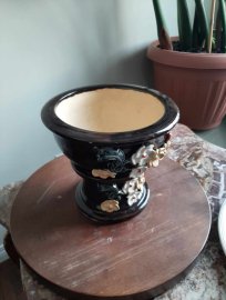 Bonsai pot comes with stand