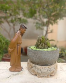 Sông sâu tĩnh lặng. Lúa chín cuối đầu