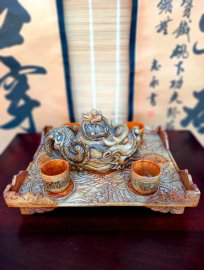 Long Tĩnh Ấm xưa hiếm độc bản, thủ công toàn chế kỹ nét.
