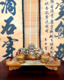 Long Tĩnh Ấm xưa hiếm độc bản, thủ công toàn chế kỹ nét.