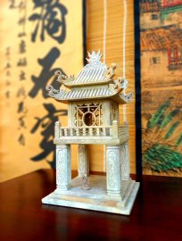 Khuê Văn Các bằng đá được trạm khắc kỹ thuật cao