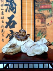 Cụ rất thần thái