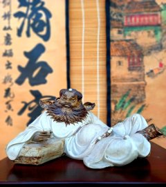 Chung Quỳ ...