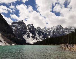 Hồ Moraine: từ mặt hồ đến đỉnh núi