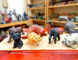 Thanh lý đám Pets bàn trà cho ae sưu tầm...