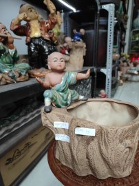 Chậu chú tiểu