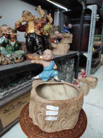 Chậu chú tiểu
