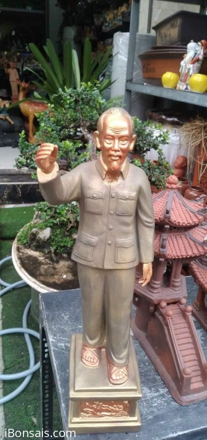 Tượng bác Hồ