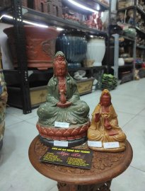 Tượng chú tiểu &amp; phật ký cây.