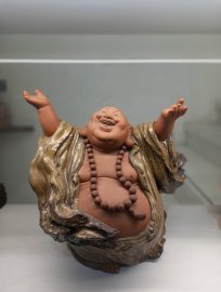 Nụ cười Di Lạc ai ơi!