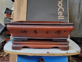 Chiếc chậu có đôn bị lỗi e thanh lí dọn kho ạ